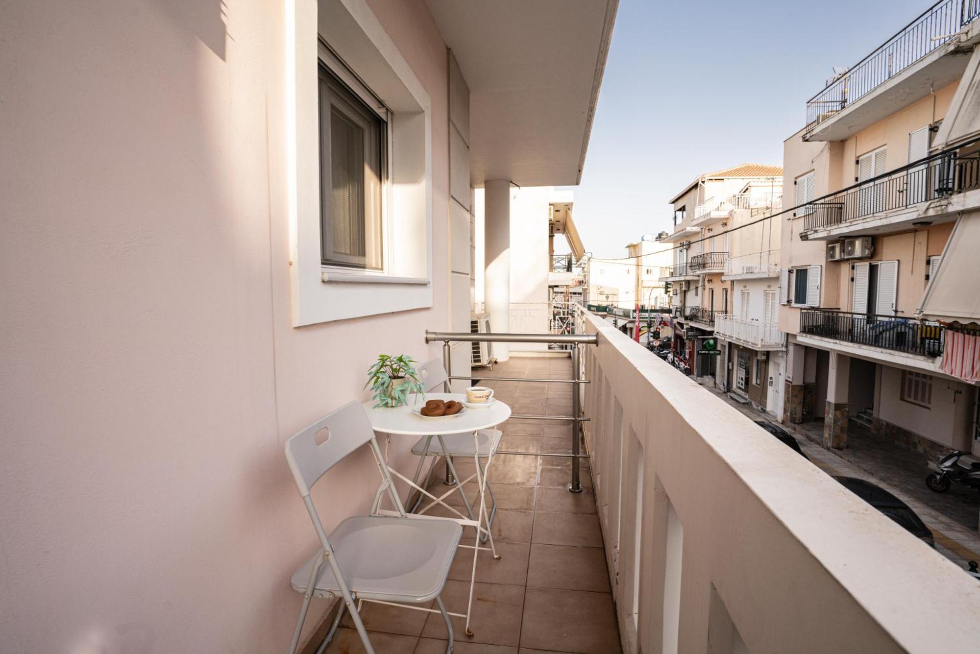 Sunny Central Studio Zakynthos Town Exterior photo